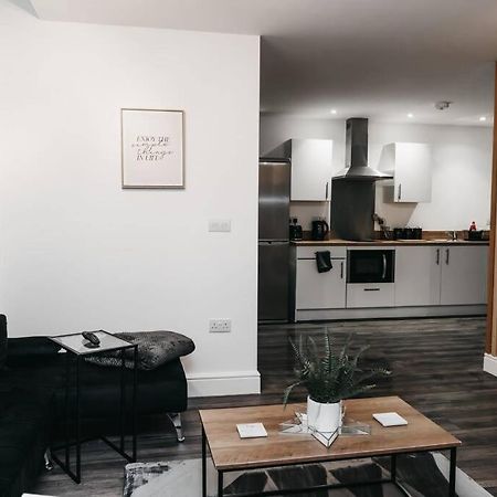 Stunning Modern Heart Of The City Apartment Sheffield Esterno foto