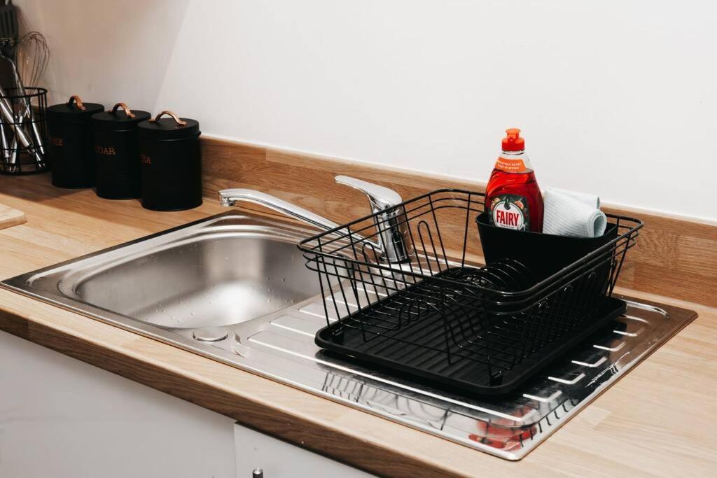Stunning Modern Heart Of The City Apartment Sheffield Esterno foto