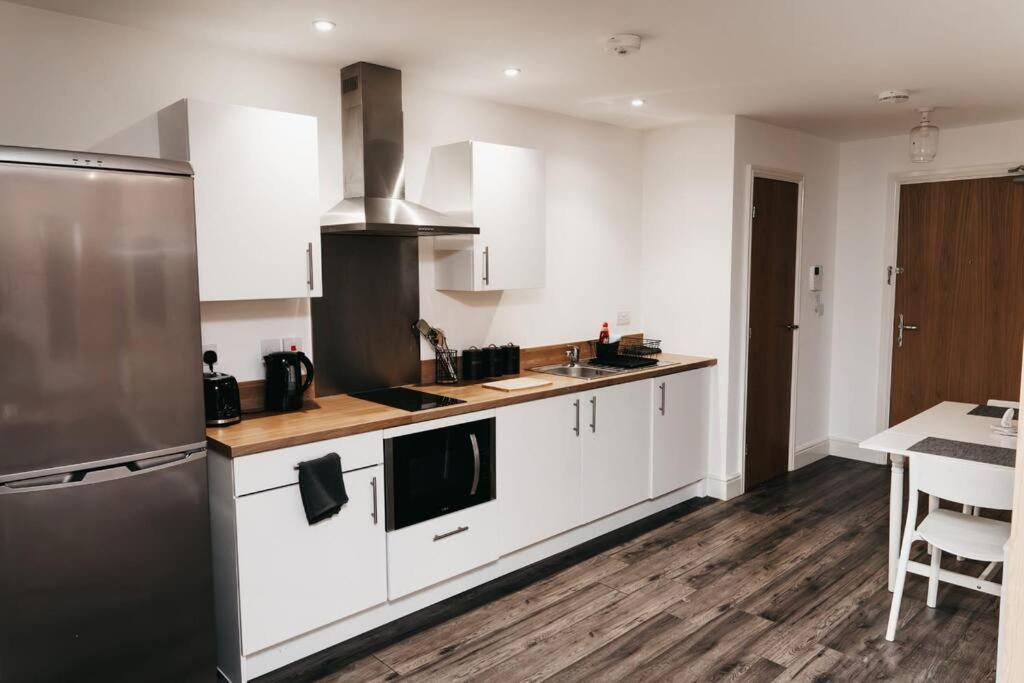 Stunning Modern Heart Of The City Apartment Sheffield Esterno foto