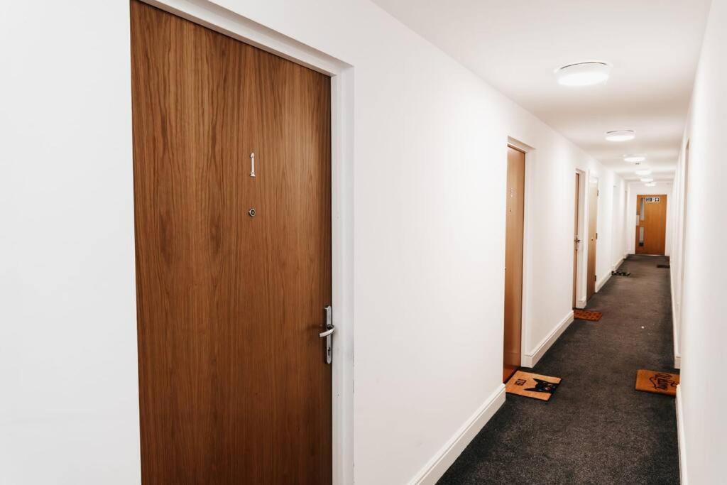 Stunning Modern Heart Of The City Apartment Sheffield Esterno foto